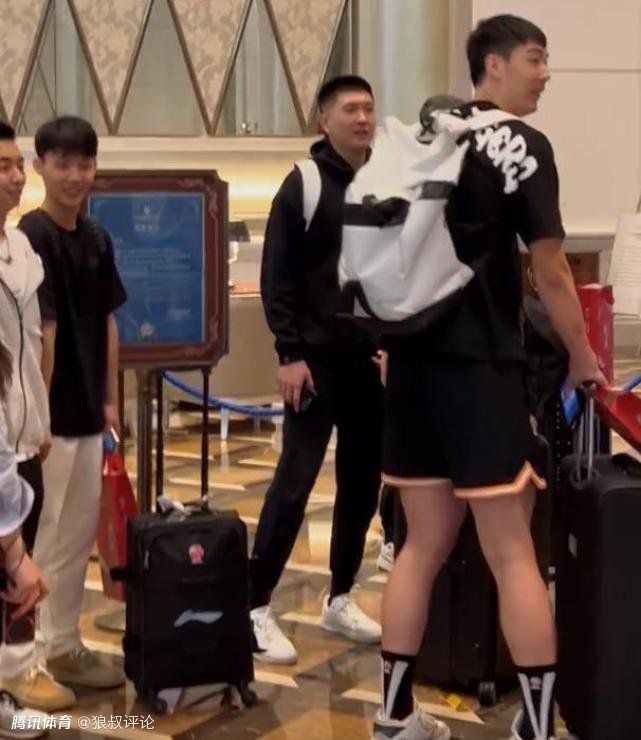 国产亚洲人成网站观看